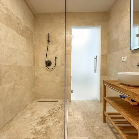 Lissah By The Sea 公寓 那沃达利